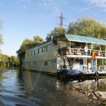 Bild0505 - Donaudelta - Hotelschiff Plutitor